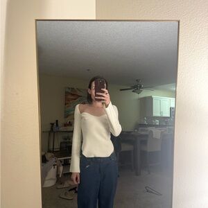 Elegant White Women's Sweater